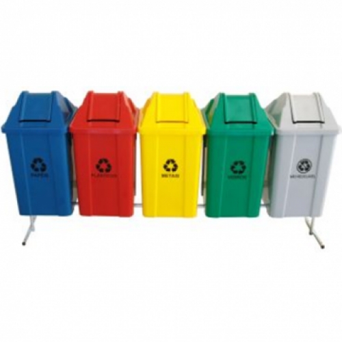 Cestos de lixo reciclados