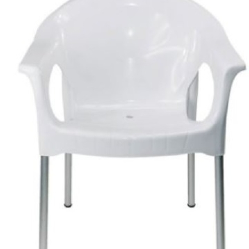 Jogo de Mesa com 4 Cadeiras Plástico: Resistência e Facilidade de Limpeza -  Aglobal